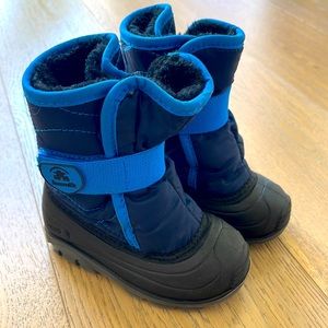 Kamik kids snow shoes